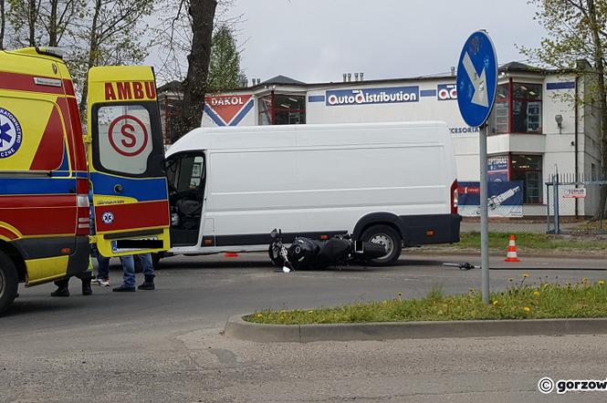 Wypadek wyglądał groźnie. Motocyklista trafił do szpitala.