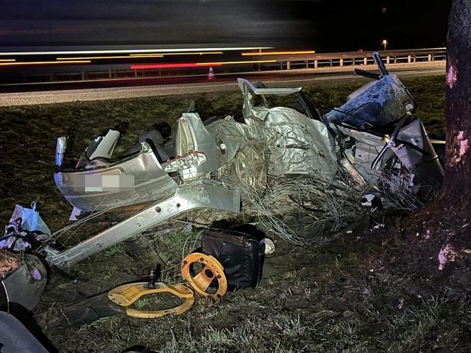 Makabryczny wypadek na S8. Auto zjechało z jezdni. Nie żyją dwie osoby