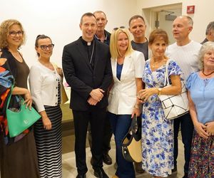 Łzy zakręciły się w niejednym oku. Polonijni wierni pożegnali swojego duszpasterza