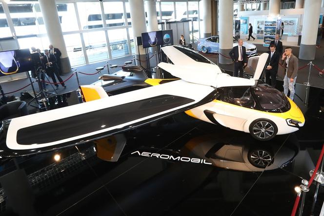 Latający samochód AeroMobil 4.0