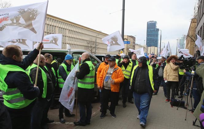 Protest taksówkarzy w Warszawie