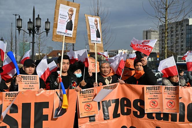 "Nasza sytuacja jest krytyczna". Najemcy z Marywilskiej znów protestują