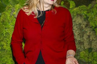 W dzień po porażce w TzG Grażyna Szapołowska promienieje na imprezie. Postawiła na ponadczasowy urok i klasę