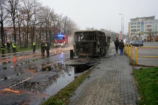 Pożar autobusu na ulicy Ku Słońcu w Szczecinie