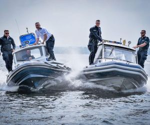 35-latek pływał skuterem z promilami