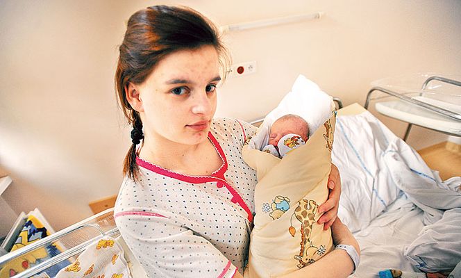 13-latka urodziła zdrową Maję