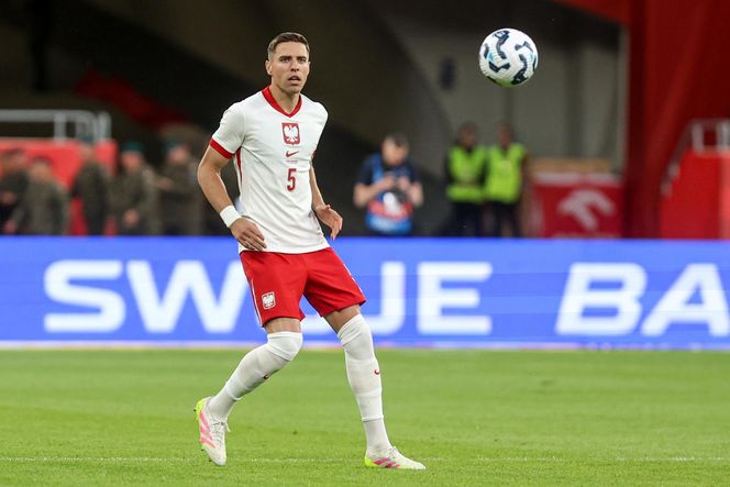 Nowy kapitan reprezentacji Polski ma piękną żonę! Te zdjęcia was rozgrzeją!