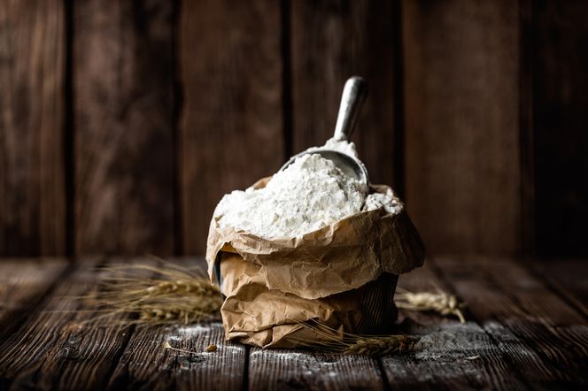 Mąka samorosnąca: jak przygotować self-raising flour