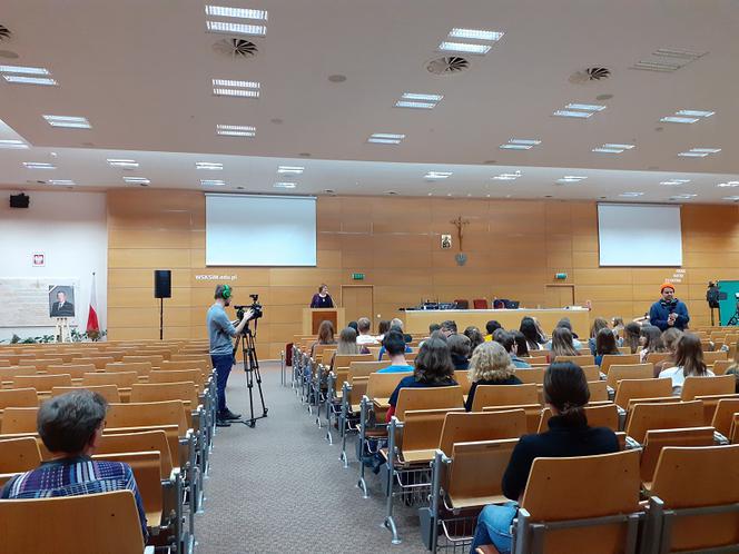 Wyższa Szkoła Kultury Społecznej i Medialnej w Toruniu - tak wygląda imperium o. Rydzyka
