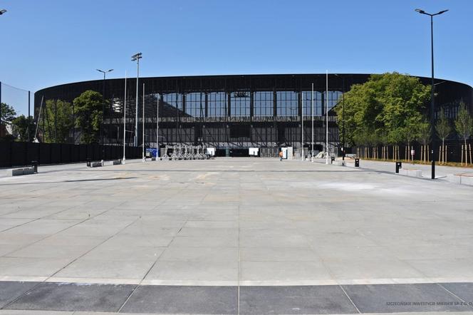 Budowa stadionu w Szczecinie dobiega końca. Trwają prace wykończeniowe i porządkowe