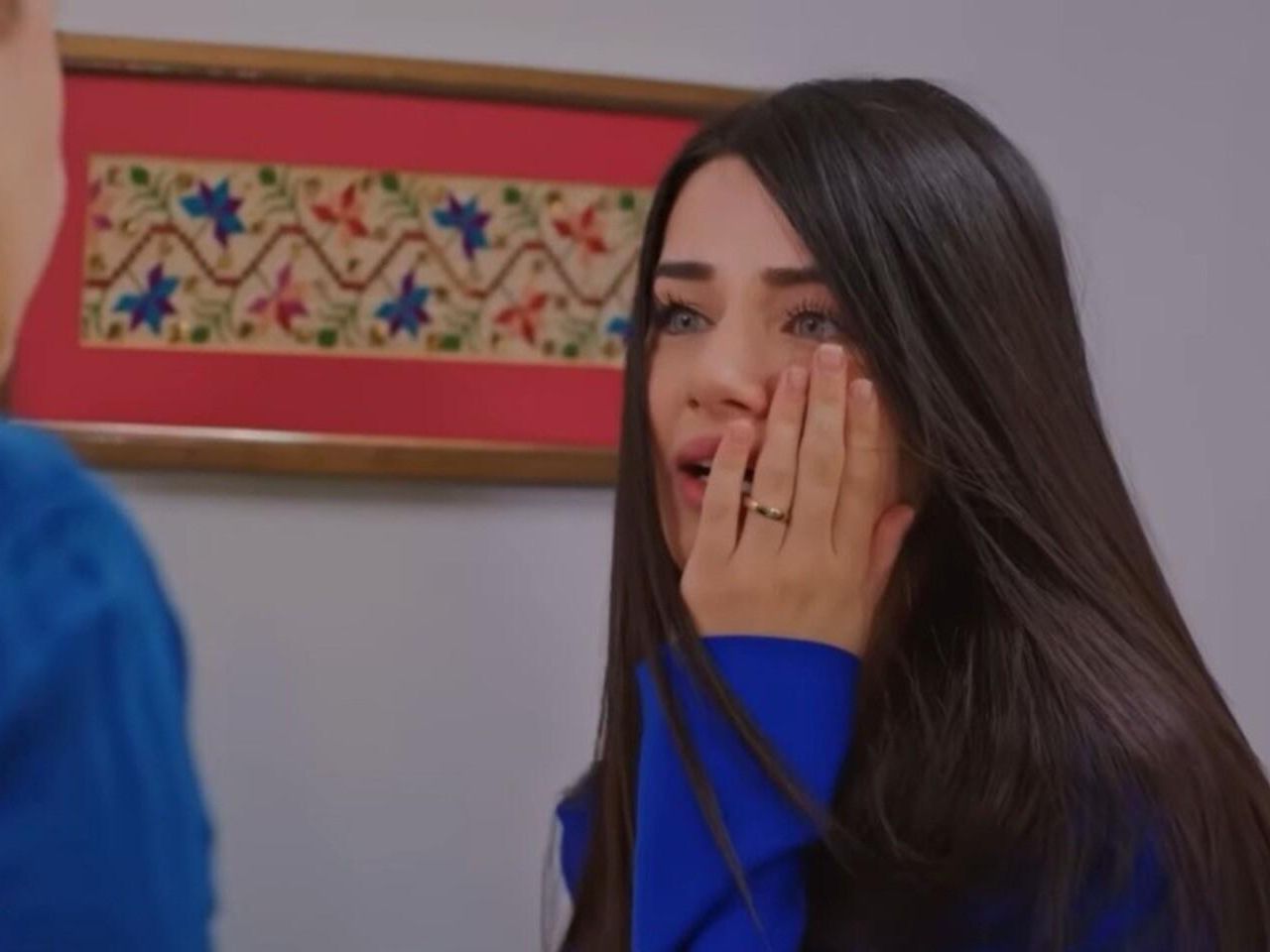 Miłość i nadzieja, odcinek 321: Bójka Bahar i Cavidan przed upadkiem. Matka  da jej w twarz za to, co wyprawia! - ZDJĘCIA - Super Seriale