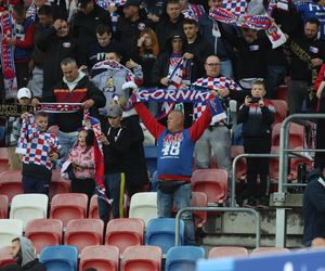 Górnik Zabrze zmierzył się z Zagłębiem Lubin. Kibice rozgrzewali piłkarzy z trybun