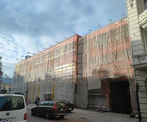 Budynek w centrum Łodzi doczeka się remontu. „Magda” zmieni swój wygląd