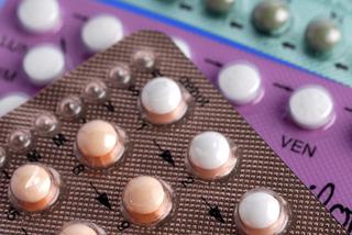 SZOK! Tabletki antykoncepcyjne powodują RAKA!