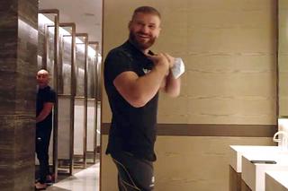 UFC 267: Jan Błachowicz spotkał się z rywalem w... toalecie [WIDEO]