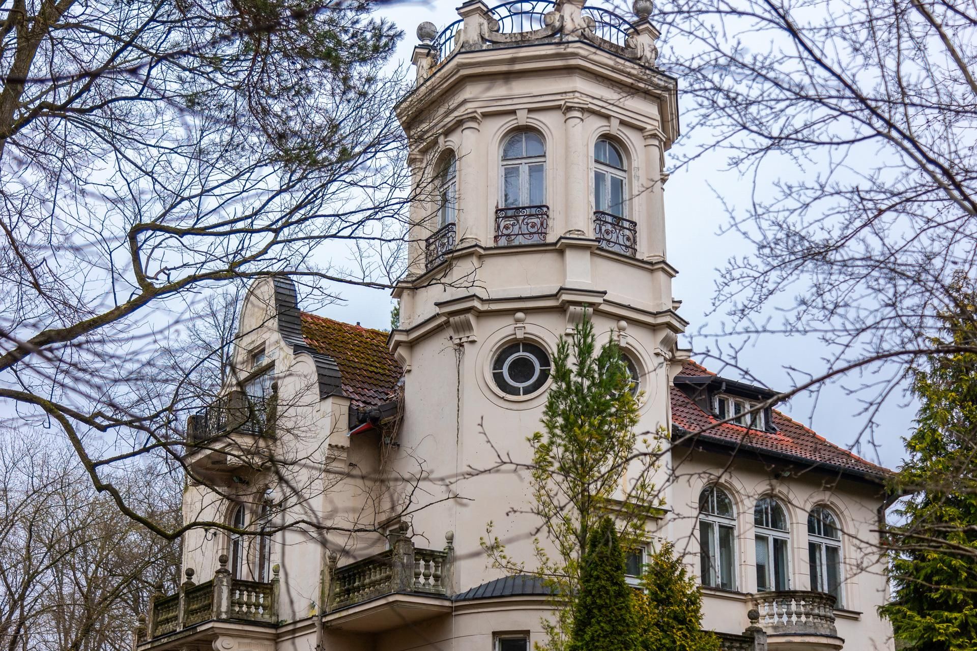 Willa Zagłobin, ul. Sułkowskiego 1, Konstancin-Jeziorna