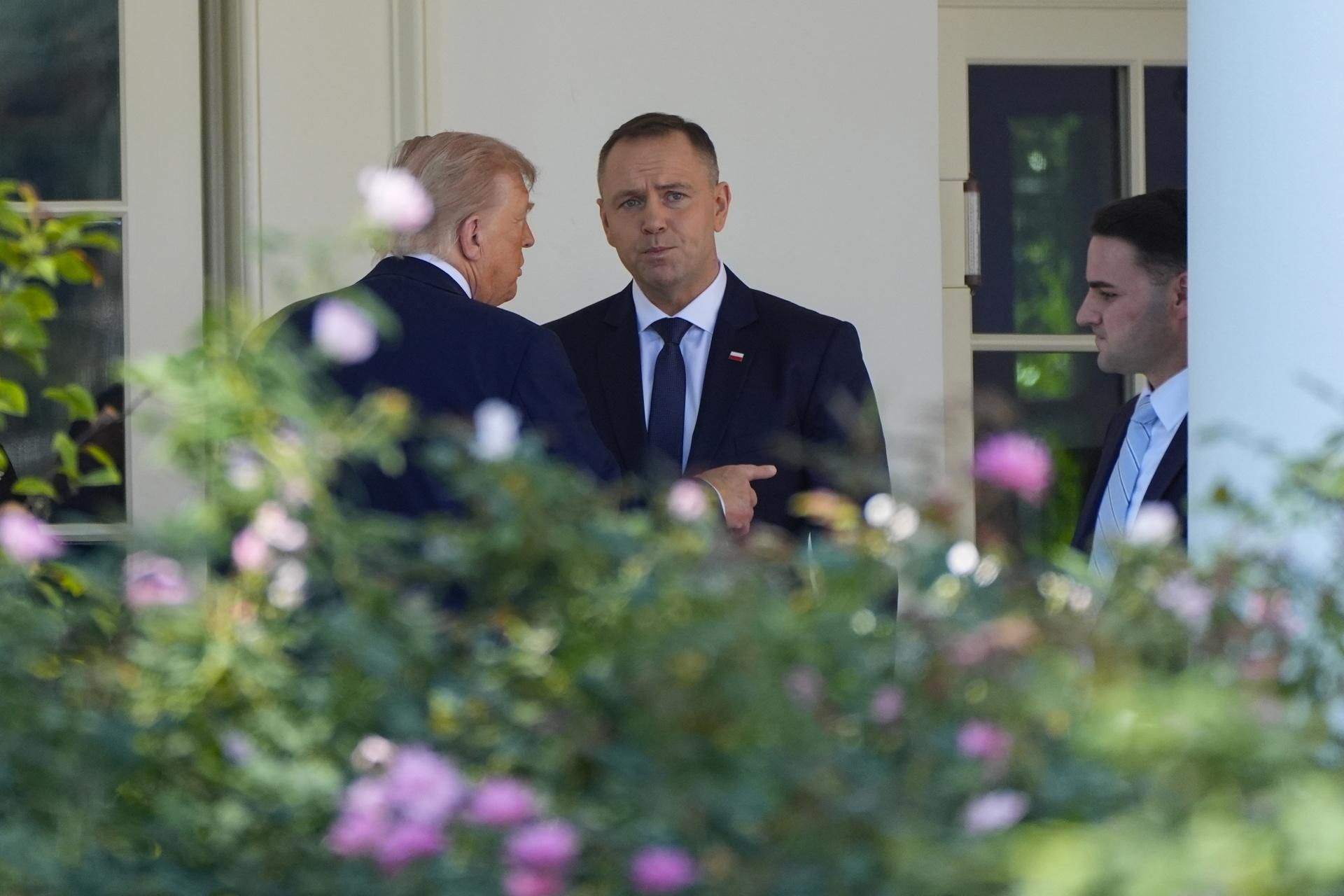 PILNE. Karol Nawrocki rozmawiał z Trumpem. Padły ważne słowa