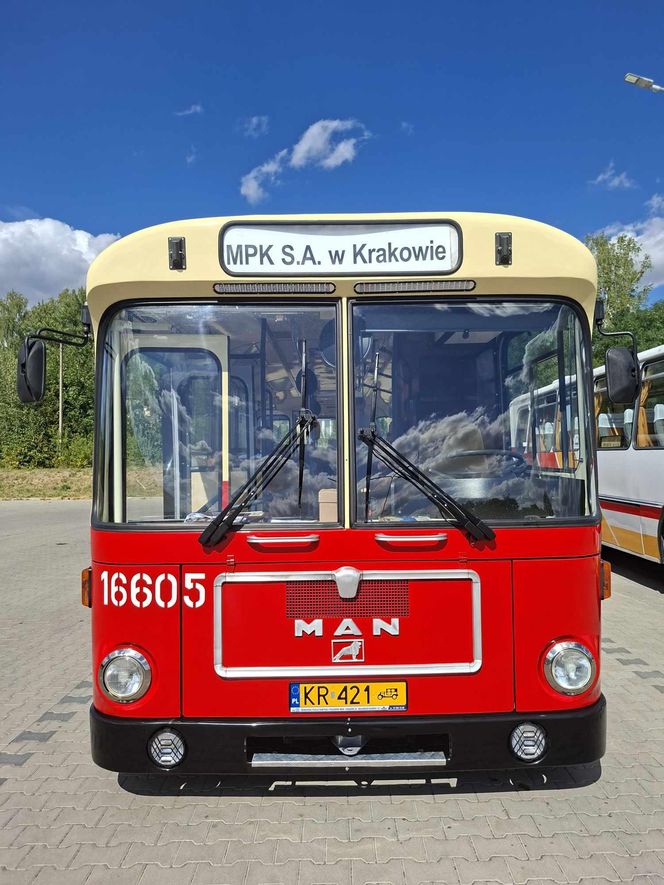 II Zlot Zabytkowych Autobusów w Starachowicach