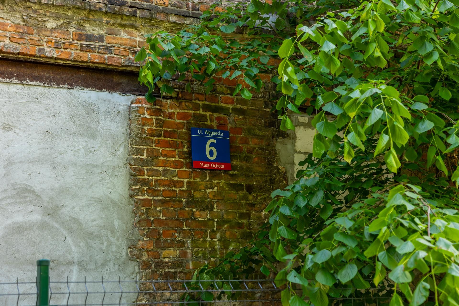 Kamienica przy ul. Węgierskiej 6 w Warszawie