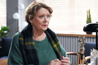 	Barwy szczęścia ostatni odcinek 3202 finał sezonu. Józefina Rawiczowa (Elżbieta Jarosik)