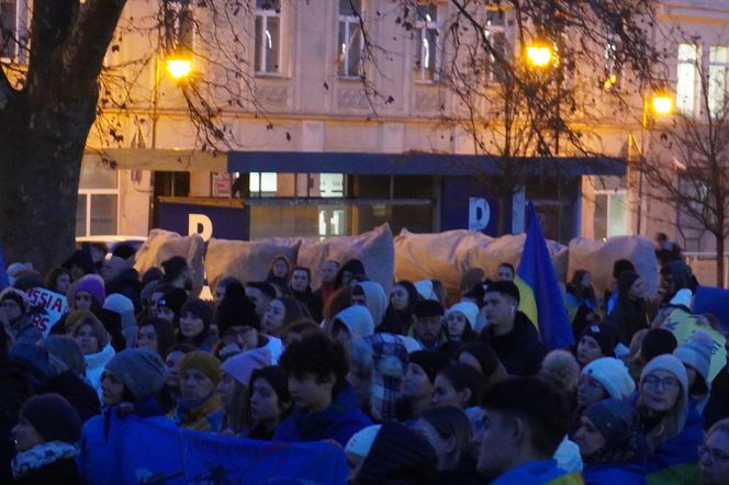 Manifestacja w trzecią rocznicę wybuchu wojny w Ukrainie