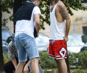 Radzimir Dębski umówił się ze znajomymi na burgera