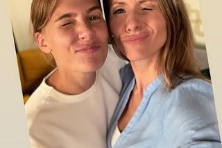 Na Wspólnej na planie. Gosia (Anna Kerth), Ola (Marta Wierzbicka)