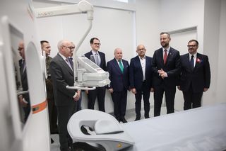 Nowoczesny tomograf w krakowskim szpitalu wojskowym. Sprzęt z funduszy KPO zaprezentował szef MON