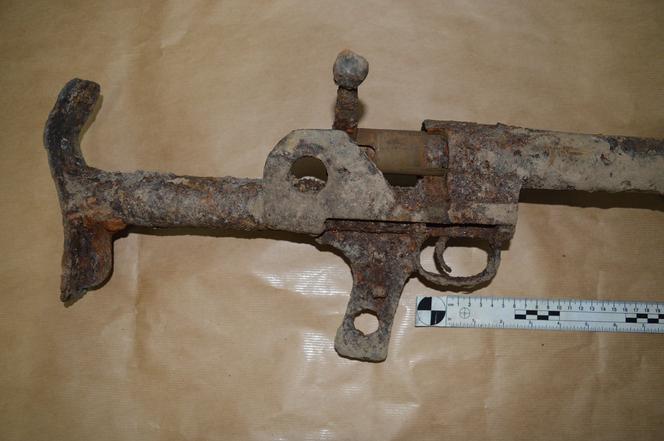 Radziecki karabin przeciwpancerny znaleziono w Tarnowie