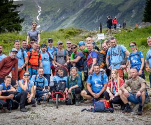 Szerpowie Nadziei z osobami z niepełnosprawnościami w Tatrach. To inicjatywa śląskich harcerzy