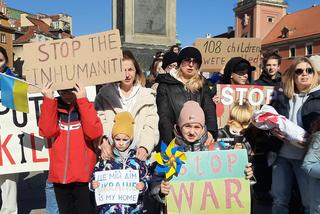 Świecie, pomóż naszym dzieciom. Protest matek z Ukrainy przeszedł przez Warszawę