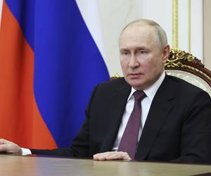 Putin już się nie pokazuje? Ubieranie się i makijaż zajmują dwie godziny. To starzec