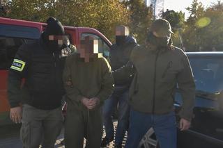 Doprowadzenie podejrzanego o mordestwo