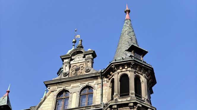 O tym mieście mówią "mała Praga". Twierdza, podziemia i najstarszy kamienny most 