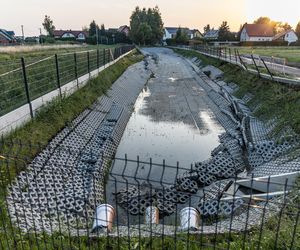 Uszkodzony zbiornik retencyjny przy Folwarcznej. Miasto tłumaczy 