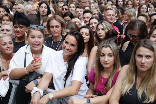 Koncert Jennifer Lopez w Warszawie (25.07.2025) - część druga. Organizatorem koncertu jest Prestige MJM