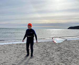 Małolat z Gdyni pobija rekord Guinnessa na desce surfingowej