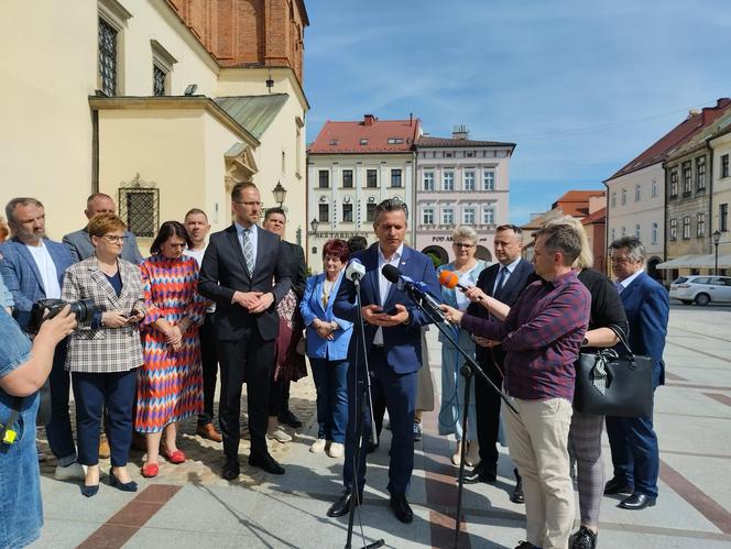 Konferencja Jakuba Kwaśnego, kandydata Koalicji Obywatelskiej na prezydenta Tarnowa