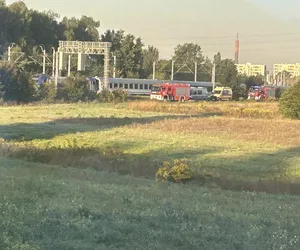 Mężczyzna wpadł pod pociąg! W akcji uczestniczyły 3 zastępy straży pożarnej