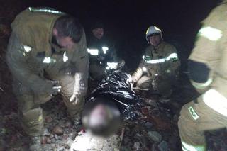 Turysta spacerował po klifie, nagle osunęła się ziemia. Dramatyczna akcja służb