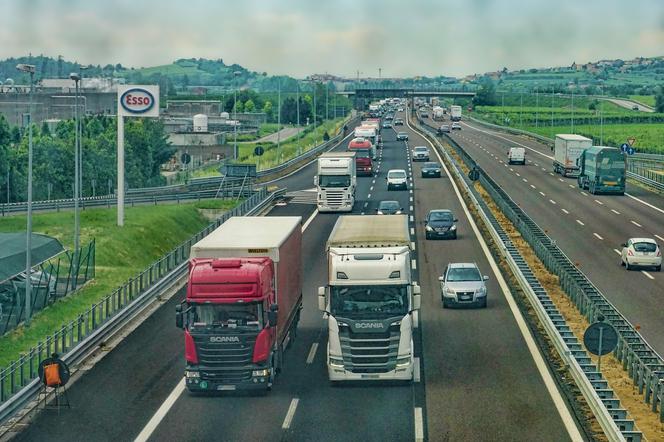 Przewoził blisko 25 ton trucizny autostradą. Jest akt oskarżenia