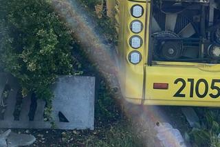 Śląskie: autobus wjechał w dom