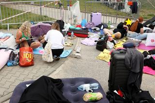 Harry Styles w Polsce - tak wyglądał plac przed stadionem na kilkanaście godzin przed koncertem.