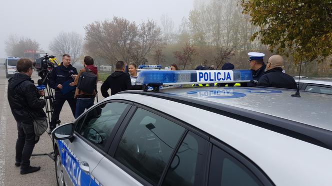 Rozbłyśnij rozsądkiem - załóż odblask - akcja policji w powiecie toruńskim