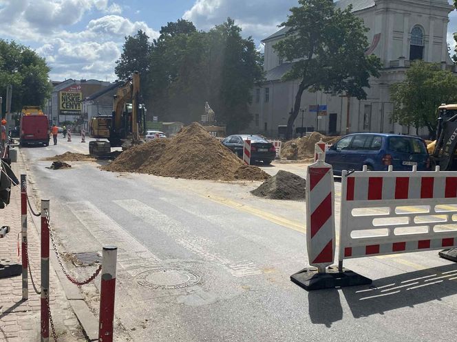 Kolejne utrudnienia na skrzyżowaniu ulic Floriańskiej i Piłsudskiego. Wiemy jak długo potrwają