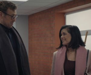 M jak miłość odc. 1855. Kinga (Katarzyna Cichopek), ojciec Sary - Dariusz Hoffman (Mateusz Rusin