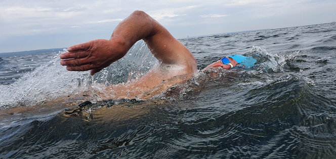 Polski triathlonista zmierzy się z potworem z Loch Ness! Wszystko w szczytnym celu