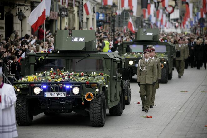 Rocznica pogrzebu Lecha i Marii Kaczyńskich na Wawelu