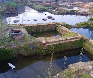 Fundamenty dawnych kamienic przy ul. Św. Floriana