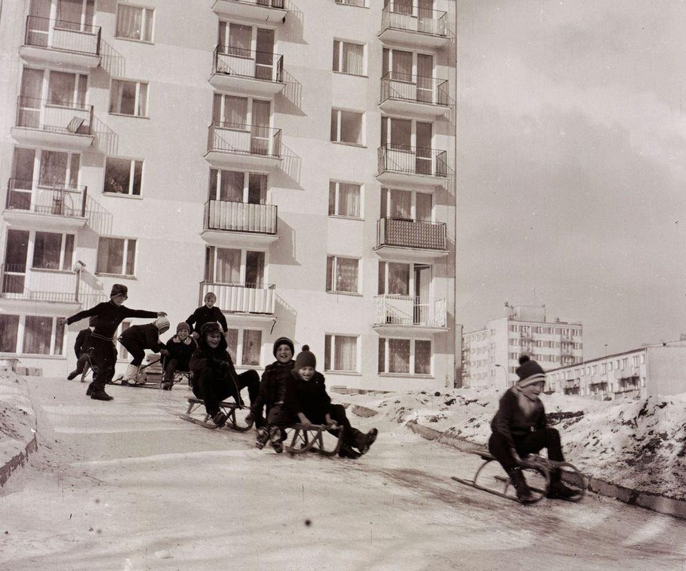 Zielona Góra w zimowej aurze. Czesław Łuniewicz uchwycił zimę kilkadziesiąt lat temu na fotografiach